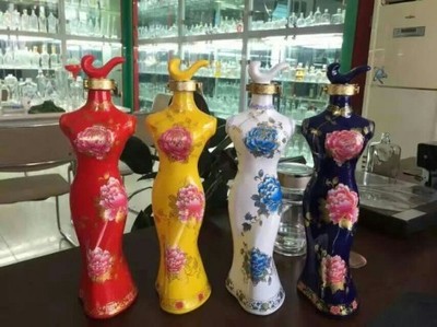 異形玻璃酒瓶玻璃酒瓶噴涂酒瓶玻璃瓶