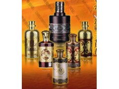 電鍍、噴涂與浮雕 現(xiàn)代酒瓶裝飾工藝的多元?jiǎng)?chuàng)新